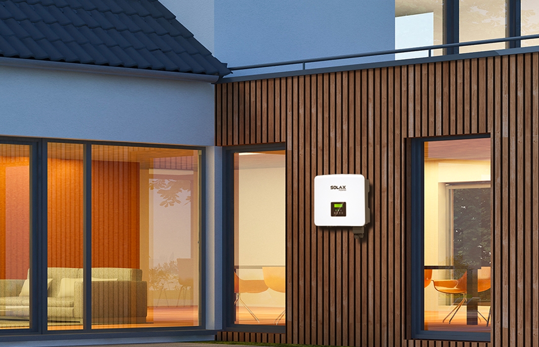 Home solar PV system maximizing clean energy production