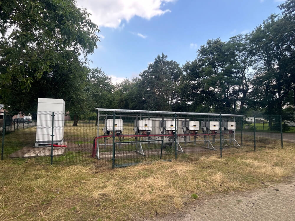 1748315935558587.jpg 77.jpg